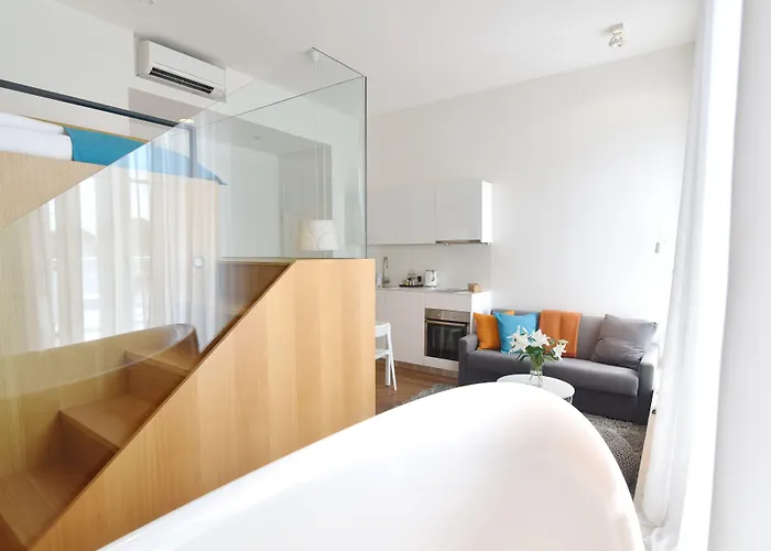 The Bridge Luxury Apartman *