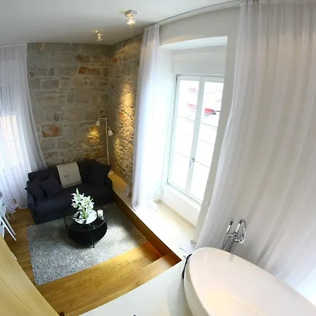 The Bridge Luxury Apartment *
