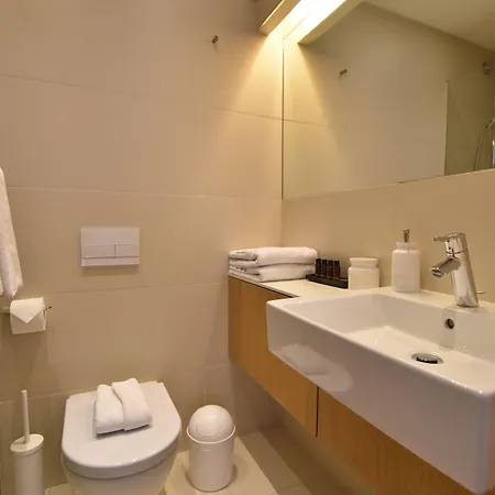 The Bridge Luxury Apartman *